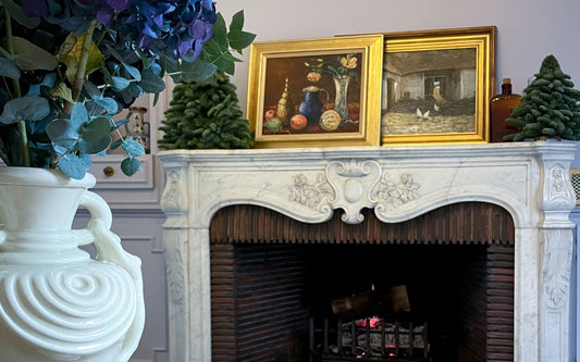 How to Mix Vintage Paintings with Modern Interiors